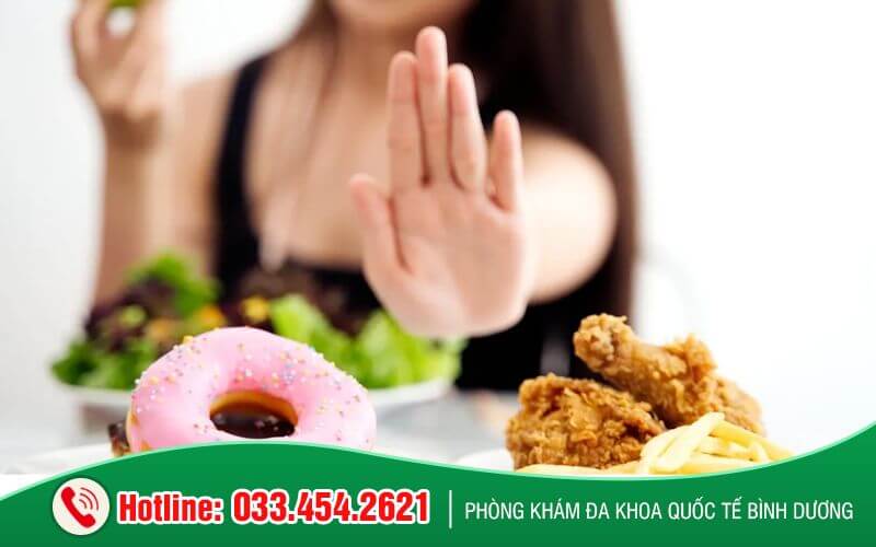 Thực phẩm chiên rán, nhiều đường không tốt cho buồng trứng và tử cung